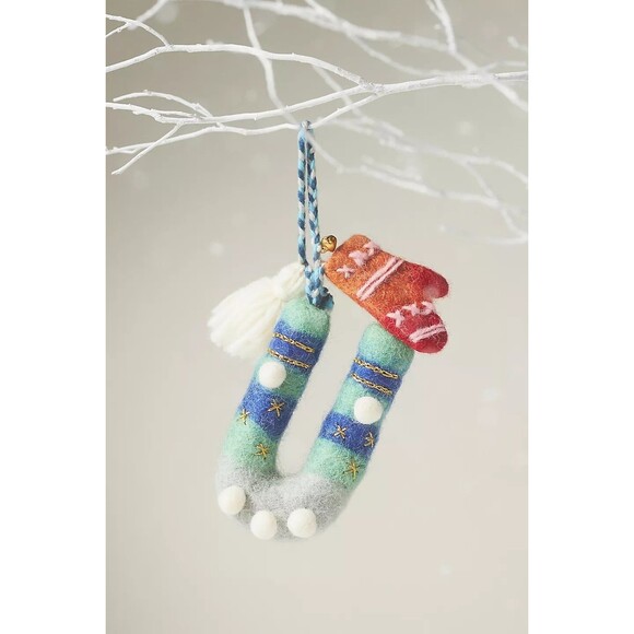 Anthopologie Ornament Jolly Monogram "U" Ornament - Picture 1 of 1